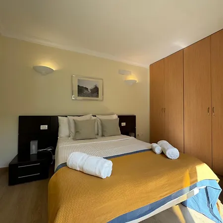 Centrico Con Piscina *