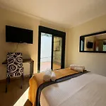 Apartment Centrico Con Piscina