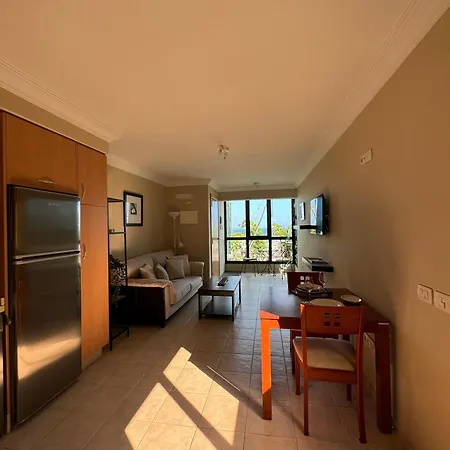 Centrico Con Piscina Apartament *