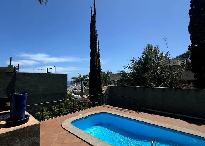 Centrico Con Piscina *